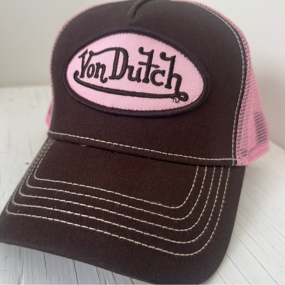 NWT Von Dutch Brown and Pink Trucker Hat - SnapBack